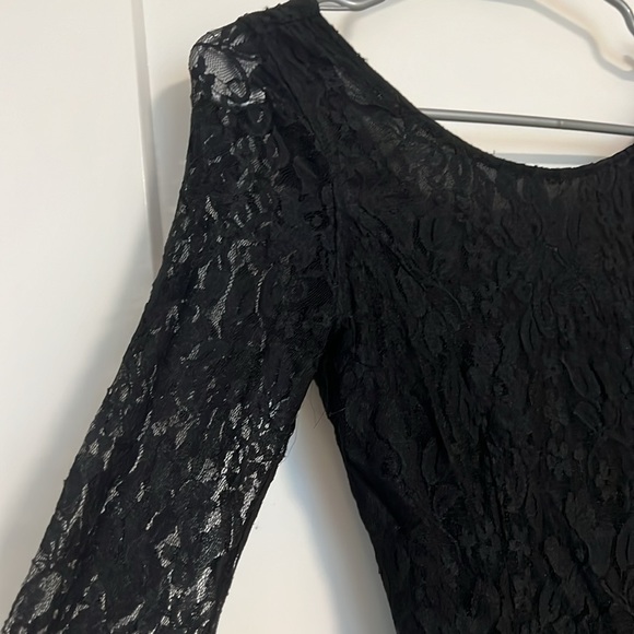 black lace skirt - Picture 2 of 3